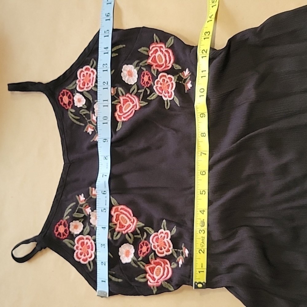 Fourteenth Place Size S Black Crepe Maxi Halter Dress w/ Pink Embroidered Floral - Picture 10 of 13